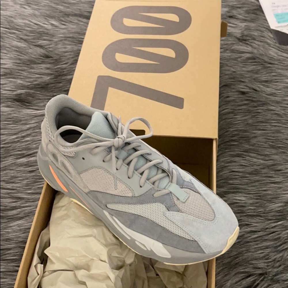 Yeezy 700 “Inertia”